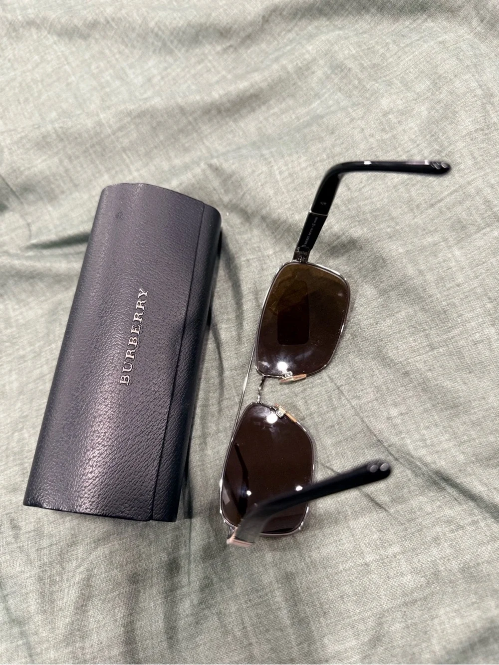 Burberry BE3081 1003/83 polarized sunglasses